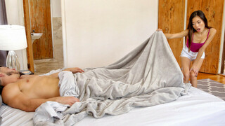 Бесплатное 4K порно с Asian Stepsis Persuades Stepbro to Give In только на TREXPORN.NET