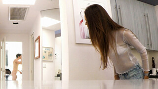 Бесплатное 4K порно с  Sneaky Stepsister Gets in Bed with Stepbro  только на TREXPORN.NET