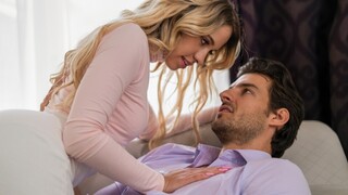Бесплатное 4K порно с Jay Smooth Fucks Khloe Kapri in Heels только на TREXPORN.NET