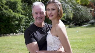 Бесплатное 4K порно с Horny Short-Haired Wife Wicked Blowjob Skills только на TREXPORN.NET