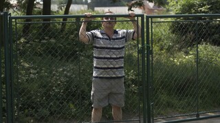 Бесплатное 4K порно с Natural Tits Teen Lucky Licked and Fucked by Older Sherman только на TREXPORN.NET