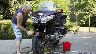 Бесплатное 4K порно с Bike Ride to Sex for Young and Old только на TREXPORN.NET