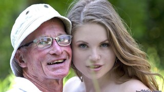 Горячее порно 4K - Outdoor Sex with Young Blonde бесплатно на TREXPORN.NET