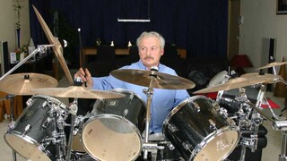 Бесплатное 4K порно с Young and Old Kissing with Valerie только на TREXPORN.NET