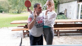 Бесплатное 4K порно с Deepthroat Action with Tattooed Blonde только на TREXPORN.NET