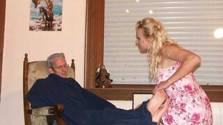 Горячее порно 4K - Nicholas Gives Vicentia a Deepthroat Massage бесплатно на TREXPORN.NET