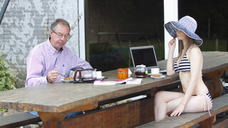 Горячее порно 4K - Hugh Gets Blown by Beata Undine бесплатно на TREXPORN.NET