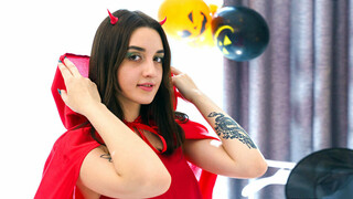 Бесплатное 4K порно с Tiny Temptress Eva Tender только на TREXPORN.NET