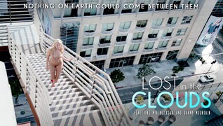 Бесплатное 4K порно с Blonde Bombshell in the Clouds только на TREXPORN.NET
