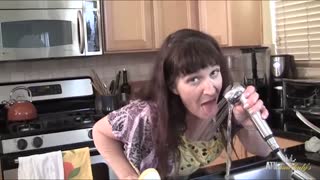 Горячее порно 4K - Mature Anna Plays Solo in the Kitchen бесплатно на TREXPORN.NET