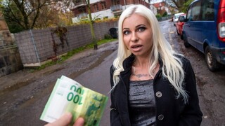 Бесплатное 4K порно с Hot Blonde MILF Gives Blowjob только на TREXPORN.NET