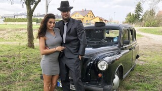 Горячее порно 4K - Cab Heist Turns into Sexy Ride бесплатно на TREXPORN.NET