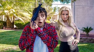 Горячее порно 4K - Panty Thief Gets Pounded Hard бесплатно на TREXPORN.NET