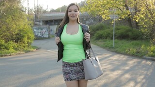 Горячее порно 4K - Public Sex: Sofia Lee's Big Tits Bounce бесплатно на TREXPORN.NET