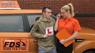 Горячее порно 4K - Ryan Ryder Fucks in Car After Exam Disaster бесплатно на TREXPORN.NET