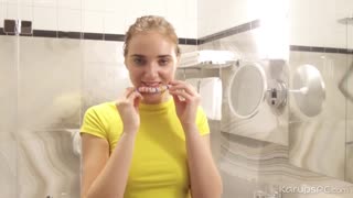 Горячее порно 4K - Brunette Oxana Chic Shower Fun - Solo Action бесплатно на TREXPORN.NET