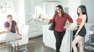 Бесплатное 4K порно с Taboo Step Cousin Sex - Pussy Play Action только на TREXPORN.NET