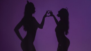 Бесплатное 4K порно с Lesbian Shade только на TREXPORN.NET