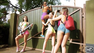 Бесплатное 4K порно с Bad Bitches Break In - Brunette & Blonde Sluts Gangbang Charles Dera только на TREXPORN.NET