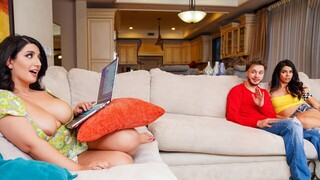 Бесплатное 4K порно с Total Thirst Trap: My GF's Roomie! только на TREXPORN.NET