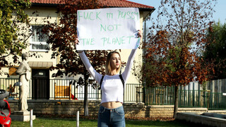 Бесплатное 4K порно с Not the Earth, But My Pussy! только на TREXPORN.NET