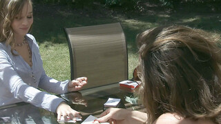 Горячее порно 4K - Crowded Outdoor Fun with Capri бесплатно на TREXPORN.NET