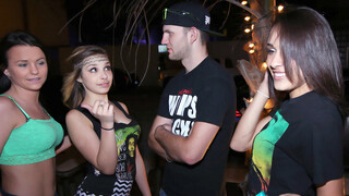 Бесплатное 4K порно с Best Friends Seek Dick только на TREXPORN.NET