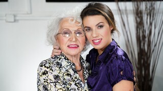 Бесплатное 4K порно с Big Tits Brunette Granny Licks Tiffany Doll’s Hairy Pussy только на TREXPORN.NET