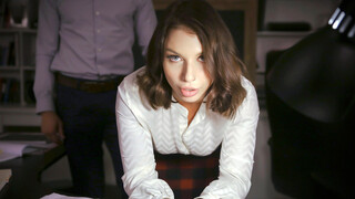 Бесплатное 4K порно с Ivy Lebelle Can't Resist Damon Dice's Big Dick только на TREXPORN.NET