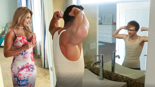 Бесплатное 4K порно с Johnny Castle Pounds Big MILF Mercedes Carrera только на TREXPORN.NET