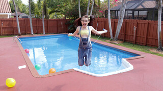 Горячее порно 4K - Teen Kandi Quinn – Sweet Little Piece in Action бесплатно на TREXPORN.NET