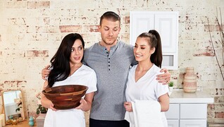 Бесплатное 4K порно с Hot Threesome with Codey Steele - Blowjob & Face Sitting только на TREXPORN.NET