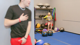 Горячее порно 4K - MILF Nikki Delano Enjoys a Steamy Complimentary Massage бесплатно на TREXPORN.NET