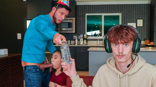 Бесплатное 4K порно с Kimmy Kimm's Birthday Surprise - Petite Brunette Rides Cowgirl & Takes Cumshot только на TREXPORN.NET