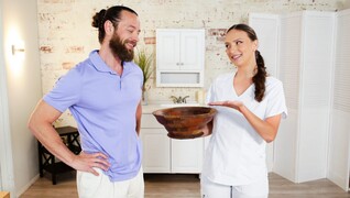 Бесплатное 4K порно с Izzy Lush Gives Amazing Nuru Blowjob & Ball Play with Big Cock Brad только на TREXPORN.NET