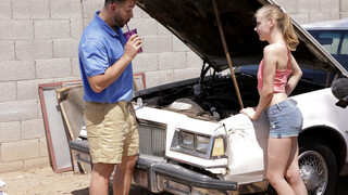 Бесплатное 4K порно с Stepfamily FFM - Petite Teens Swallow Cum только на TREXPORN.NET