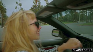 Бесплатное 4K порно с Ivy Wolfe’s First Interracial - Hairy Pussy Creampie & Deepthroat только на TREXPORN.NET