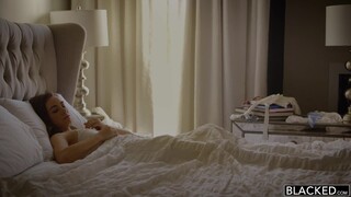 Бесплатное 4K порно с Hairy brunette Tali Dova creampied in wild MMF threesome только на TREXPORN.NET