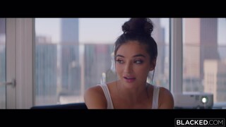 Бесплатное 4K порно с Emily Willis Takes Double Penetration in Influence 2 Part 4 - Brunette Orgy только на TREXPORN.NET