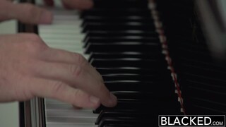 Горячее порно 4K - Hot Brunette Sucking and Riding Big Black Cock бесплатно на TREXPORN.NET