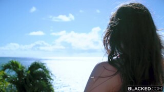 Горячее порно 4K - Brunette Stacy Cruz takes black cock in pool 69 action бесплатно на TREXPORN.NET