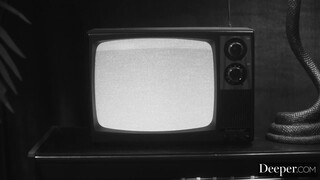 Бесплатное 4K порно с Redhead Maitland Ward Takes Double Penetration in Hardcore MMF Scene только на TREXPORN.NET