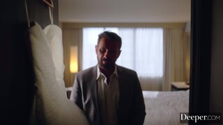 Бесплатное 4K порно с Blonde Babe Anna Claire Takes Manuel's Big Cock Deep только на TREXPORN.NET