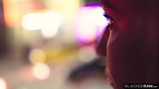 Бесплатное 4K порно с Sexy Blonde Kylie Page Takes Raw Interracial Cock After Party только на TREXPORN.NET