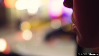 Бесплатное 4K порно с Khloe Kapri Oiled Up for Rough Raw Sex & Deep Throat только на TREXPORN.NET