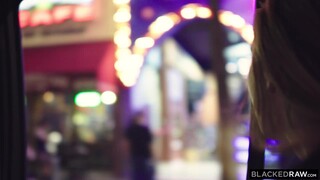 Бесплатное 4K порно с Brunette Babe Tori Black Takes Big Dick Interracial только на TREXPORN.NET