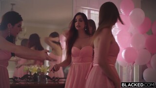 Горячее порно 4K - Jason Luv Pounds Riley Steele in Wild Wedding Singer Roleplay бесплатно на TREXPORN.NET