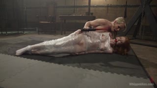 Бесплатное 4K порно с Lesbian MILF Simone Sonay Humiliates Redhead Nathalie Lawson with Strap-On только на TREXPORN.NET