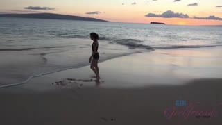 Горячее порно 4K - POV fuck with smoking hot Rosalyn Sphinx in Hawaii бесплатно на TREXPORN.NET