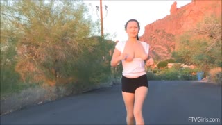 Горячее порно 4K - Young Avri Squirts Hard in Extreme Fisting Session бесплатно на TREXPORN.NET